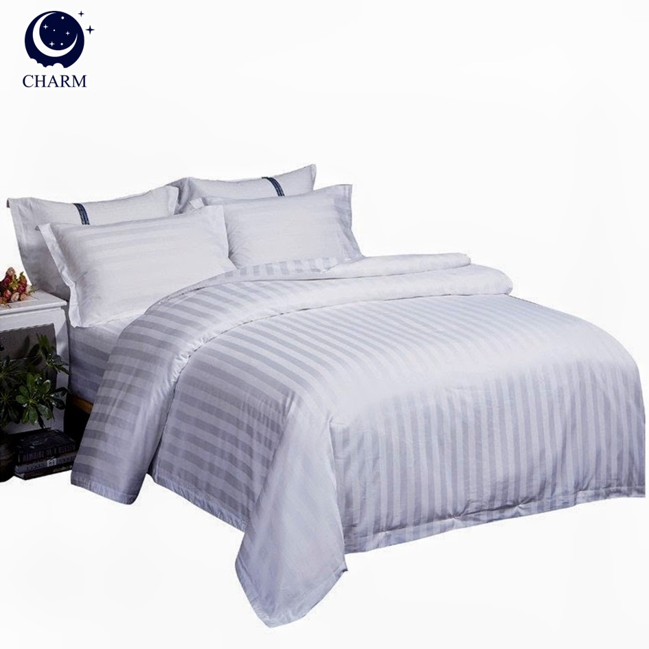 ชุดเครื่องนอน 5 ฟุต 6 ชิ้น CHARM ผ้าซาตินลายริ้ว สีขาว_6